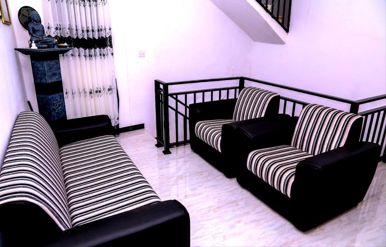 Sura Homestay Kandy Eksteriør bilde